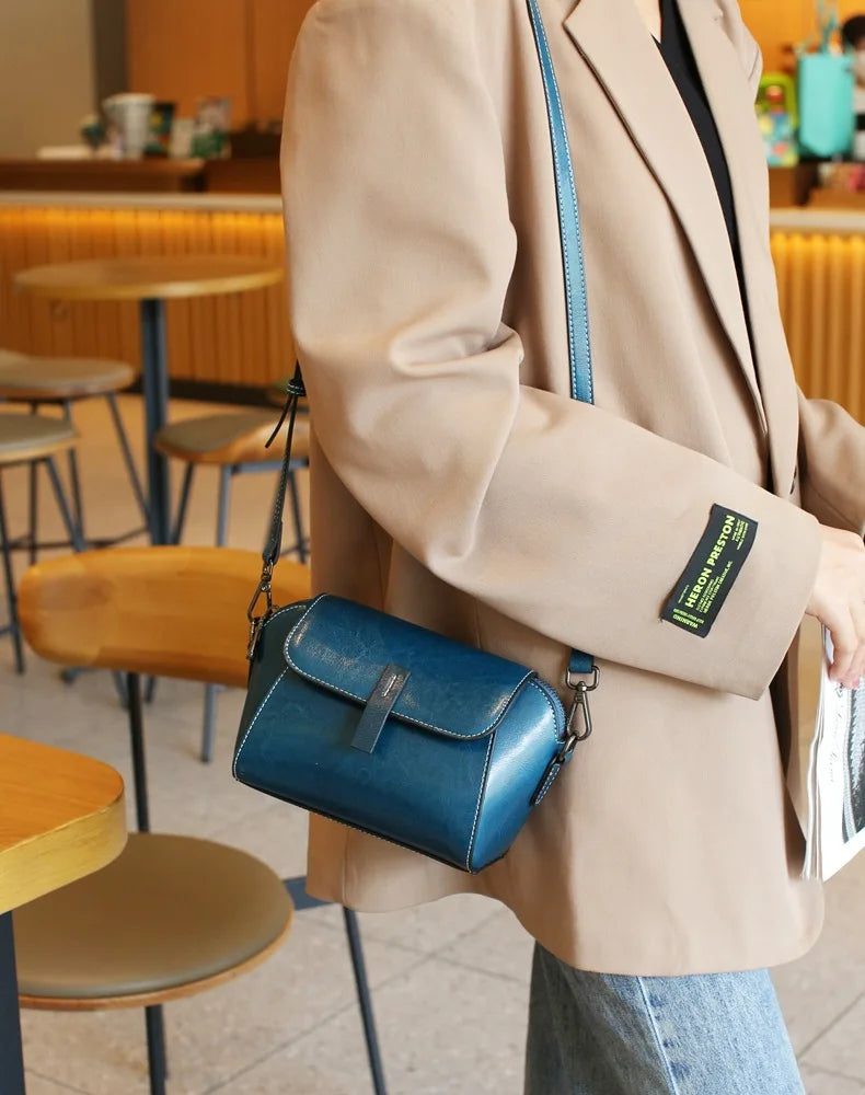 Oil-Wax Shell Shoulder Bag