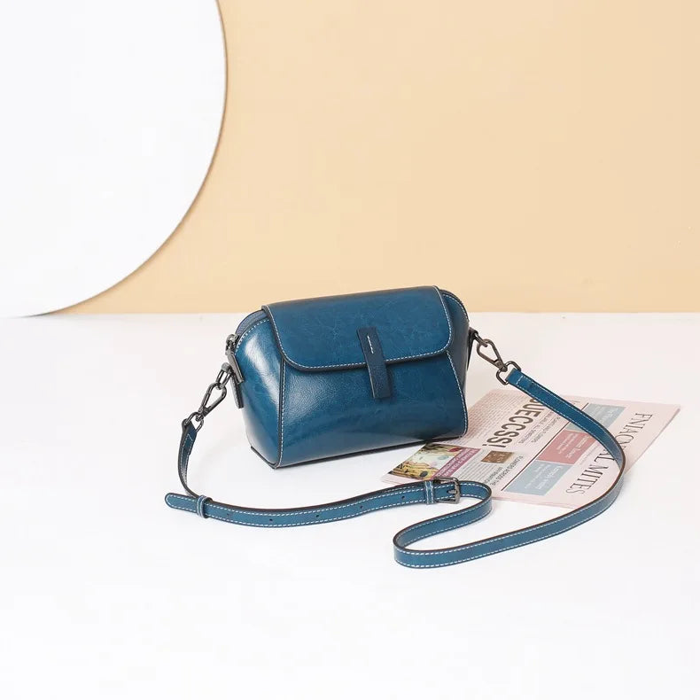 Oil-Wax Shell Shoulder Bag