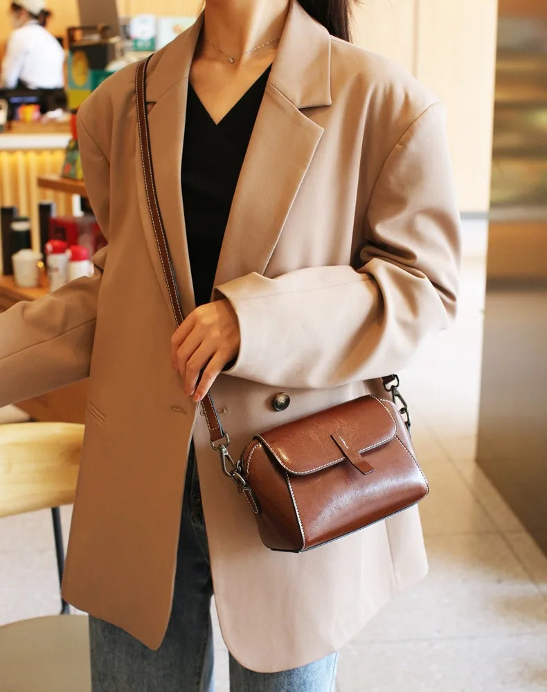 Oil-Wax Shell Shoulder Bag