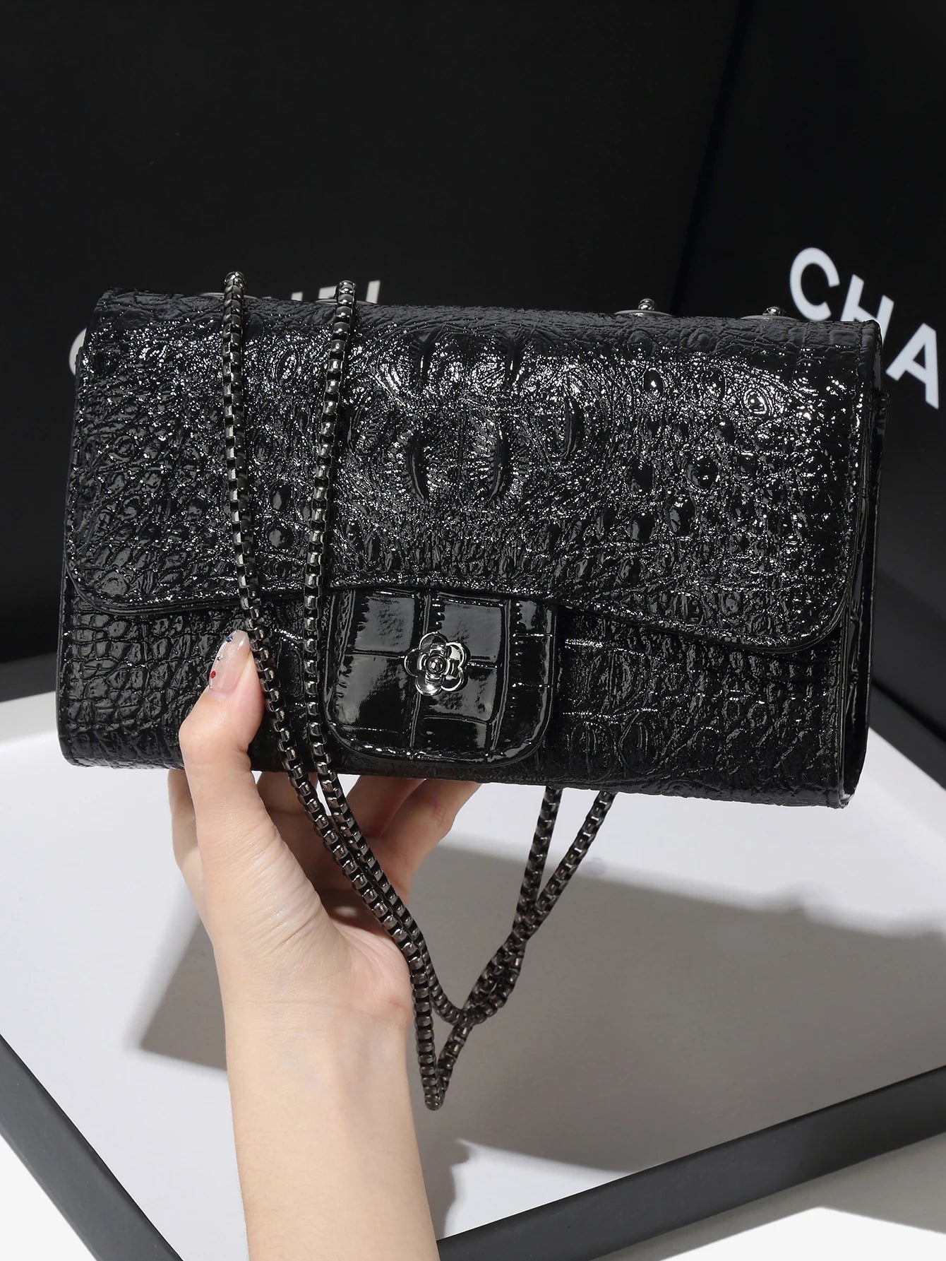 Croc-Effect Chain Bag