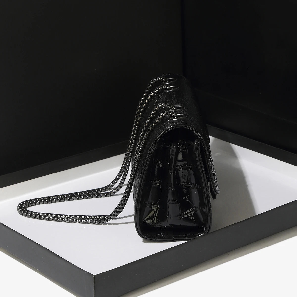 Croc-Effect Chain Bag