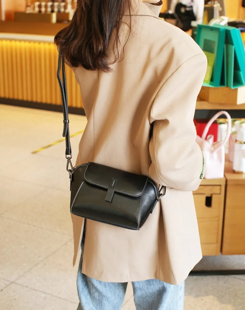 Oil-Wax Shell Shoulder Bag